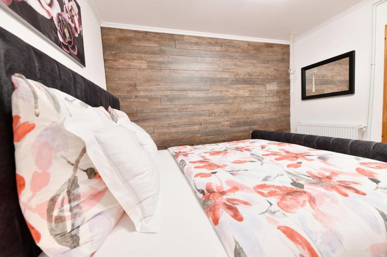 Apartments Green Park Rakovica Exterior foto